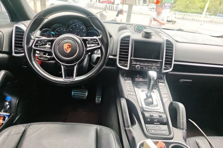 Used Porsche Cayenne 2016 Cayenne 3.0T Center Console
