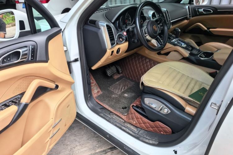 Used Porsche Cayenne  Driver Seat