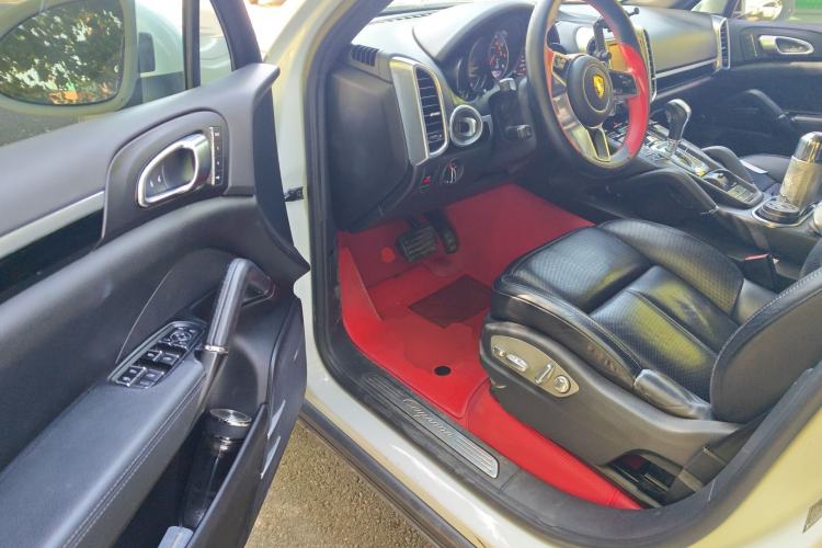 Used Porsche Cayenne  Driver Seat