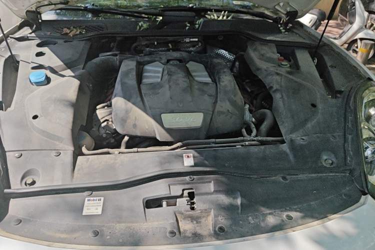 Used Porsche Cayenne 2016 Cayenne 3.0T Engine Bay