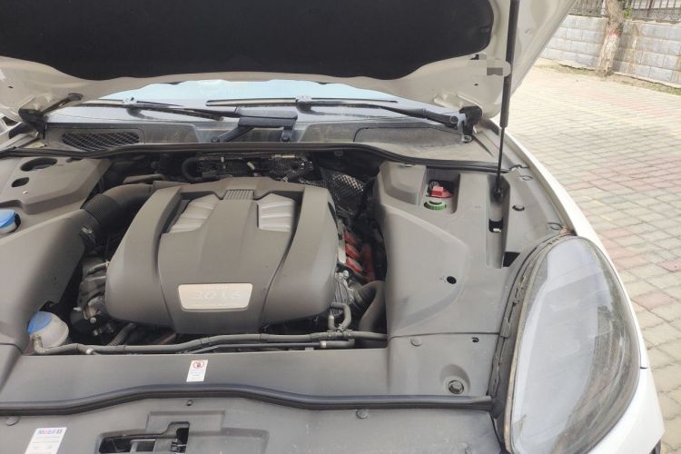 Used Porsche Cayenne 2016 Cayenne 3.0T Engine Bay Left