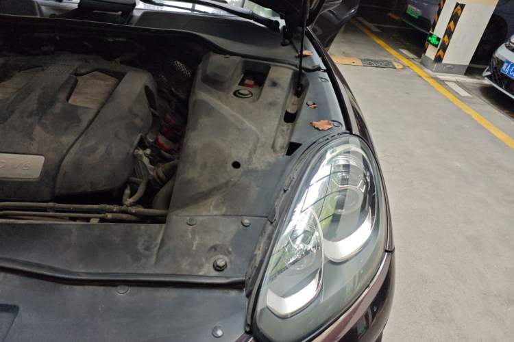 Used Porsche Cayenne 2016 Cayenne 3.0T Engine Bay Left