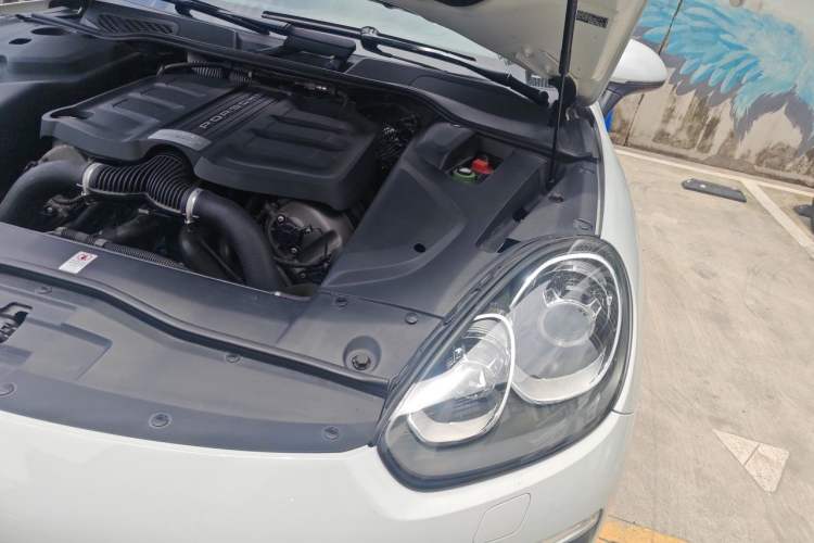 Used Porsche Cayenne 2016 Cayenne S 3.6T Engine Bay Left