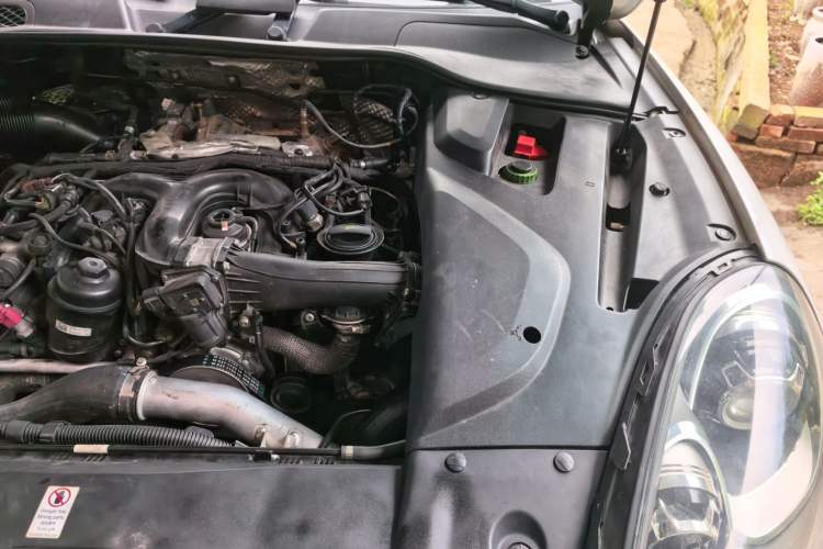 Used Porsche Cayenne  Engine Bay Left