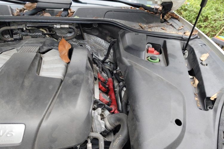 Used Porsche Cayenne 2016 Cayenne 3.0T Engine Bay Left