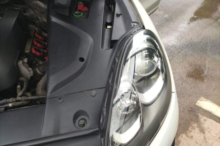 Used Porsche Cayenne 2016 Cayenne 3.0T Engine Bay Left