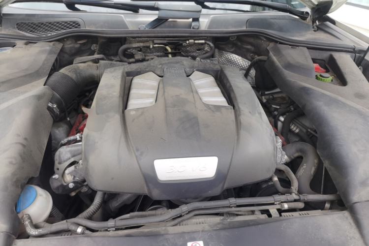 Used Porsche Cayenne 2016 Cayenne Platinum Edition 3.0T Engine Bay