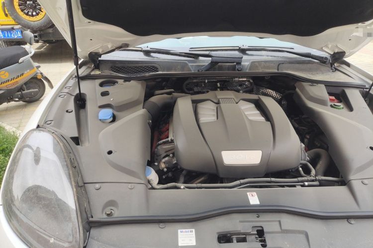 Used Porsche Cayenne 2016 Cayenne 3.0T Engine Bay Right