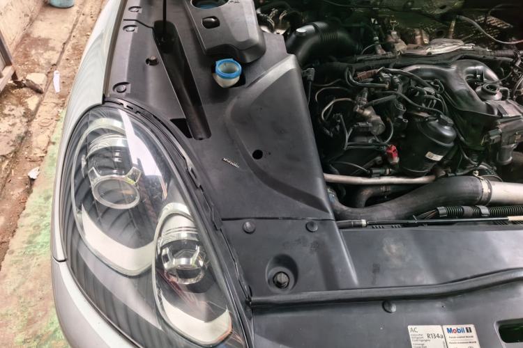 Used Porsche Cayenne  Engine Bay Right