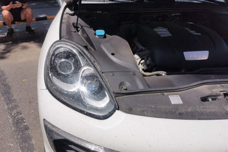 Used Porsche Cayenne 2016 Cayenne 3.0T Engine Bay Right