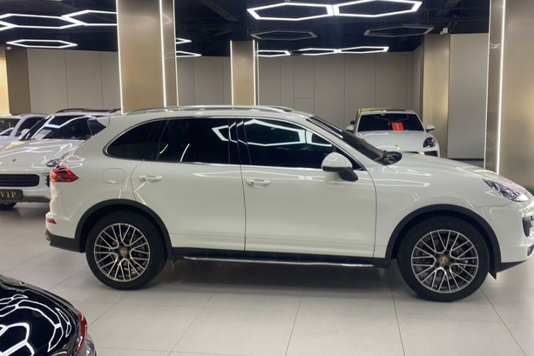 Used Porsche Cayenne 2016 Cayenne 3.0T Exterior 2