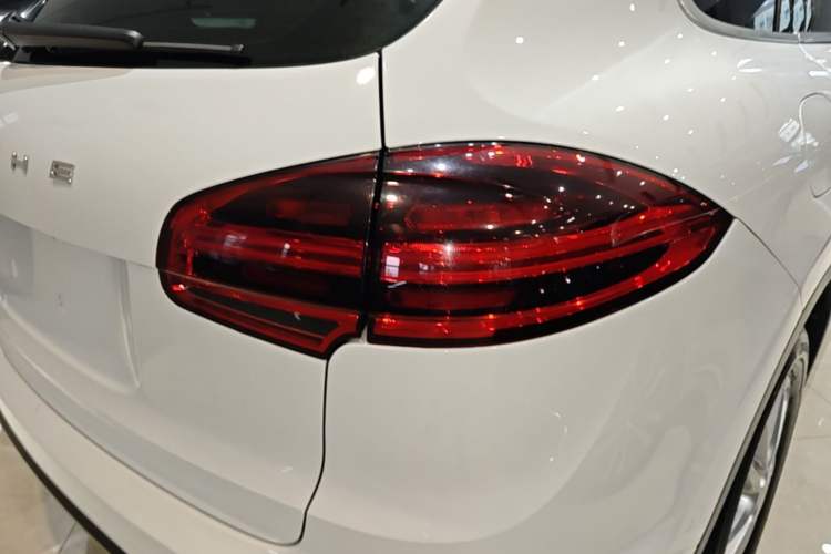 Used Porsche Cayenne 2016 Cayenne 3.0T Exterior 3