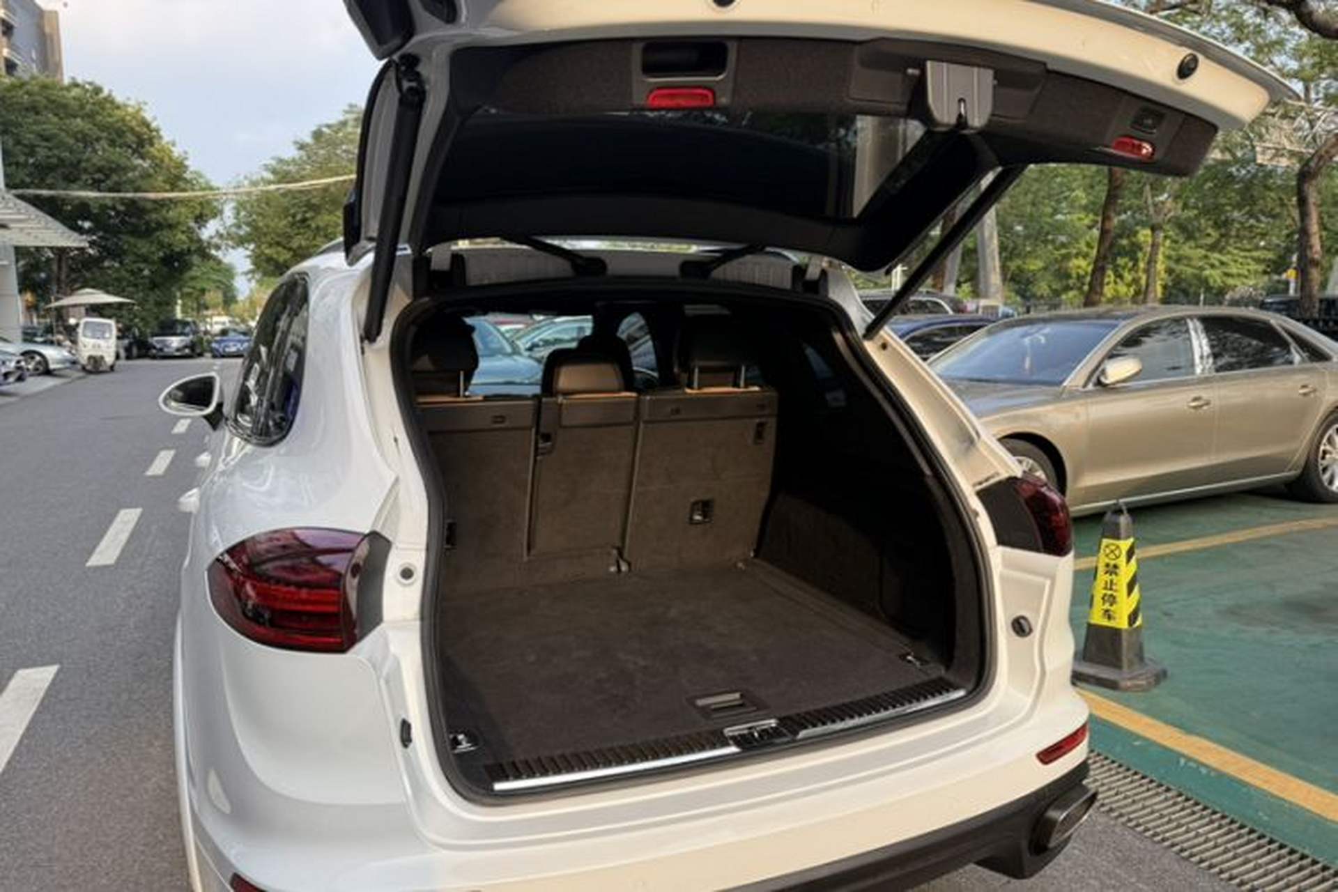 Used Porsche Cayenne 2016 Cayenne Platinum Edition 3.0T Exterior 5