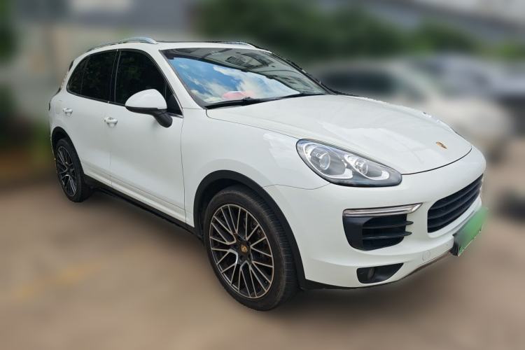 Used Porsche Cayenne 2016 Cayenne 3.0T Front Right 45 Deg