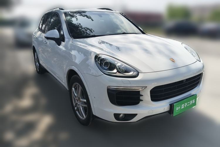 Used Porsche Cayenne 2016 Cayenne Platinum Edition 3.0T Front Right 45 Deg