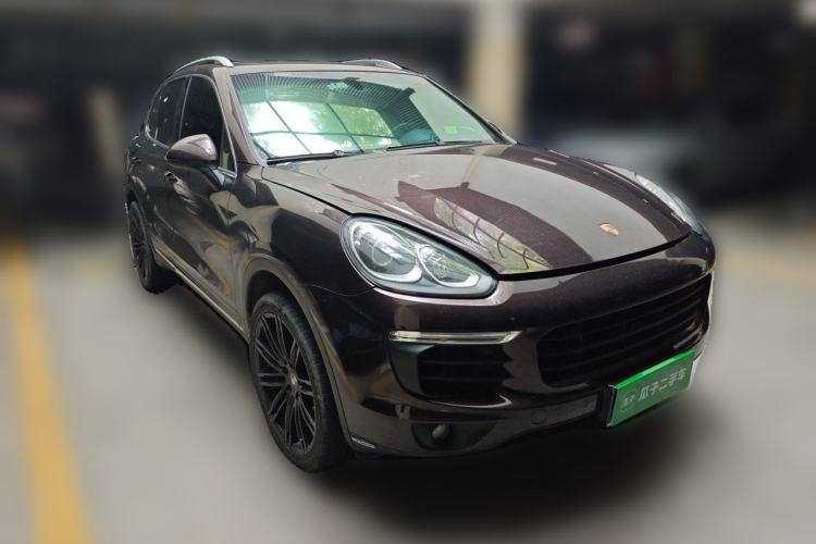 Used Porsche Cayenne 2016 Cayenne 3.0T Front Right 45 Deg