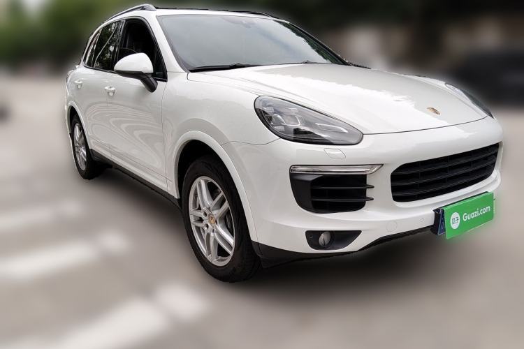 Used Porsche Cayenne 2016 Cayenne Platinum Edition 3.0T Front Right 45 Deg