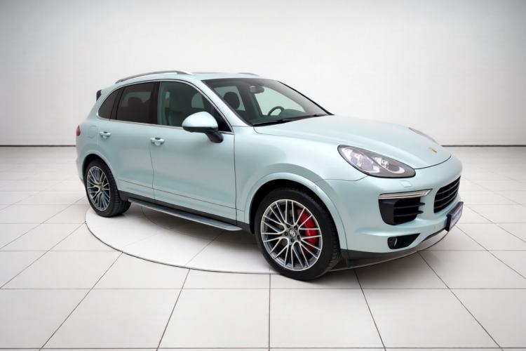 Used Porsche Cayenne 2016 Cayenne Platinum Edition 3.0T Front Right 45 Deg