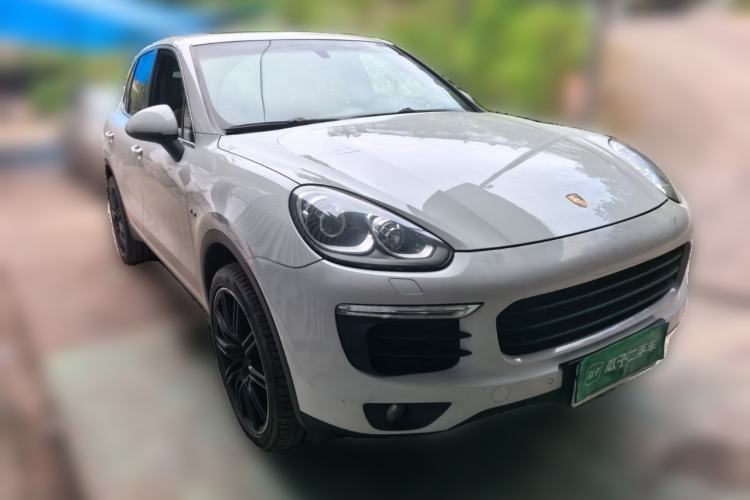 Used Porsche Cayenne  Front Right 45 Deg
