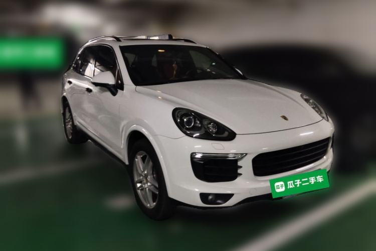 Used Porsche Cayenne 2016 Cayenne Platinum Edition 3.0T Front Right 45 Deg