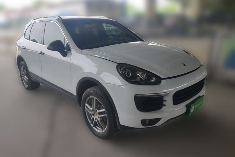 Used Porsche Cayenne 2016 Cayenne Platinum Edition 3.0T Front Right 45 Deg