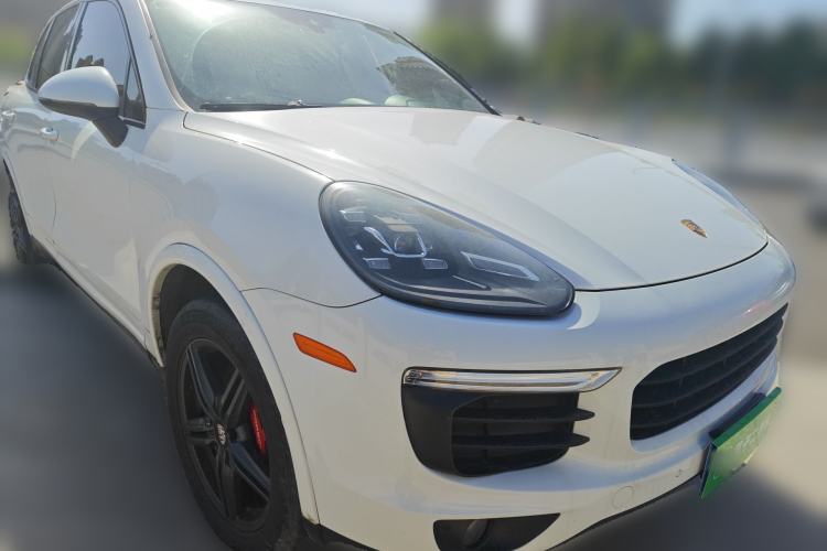 Used Porsche Cayenne  Front Right 45 Deg