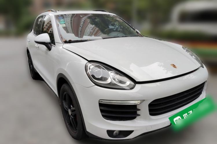 Used Porsche Cayenne 2016 Cayenne 3.0T Front Right 45 Deg
