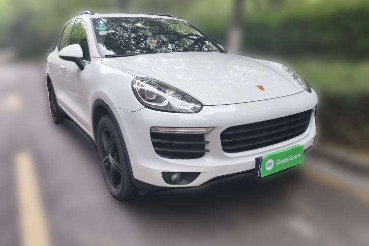 Used Porsche Cayenne 2016 Cayenne 3.0T Front Right 45 Deg