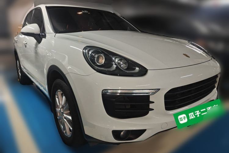 Used Porsche Cayenne 2016 Cayenne 3.0T Front Right 45 Deg