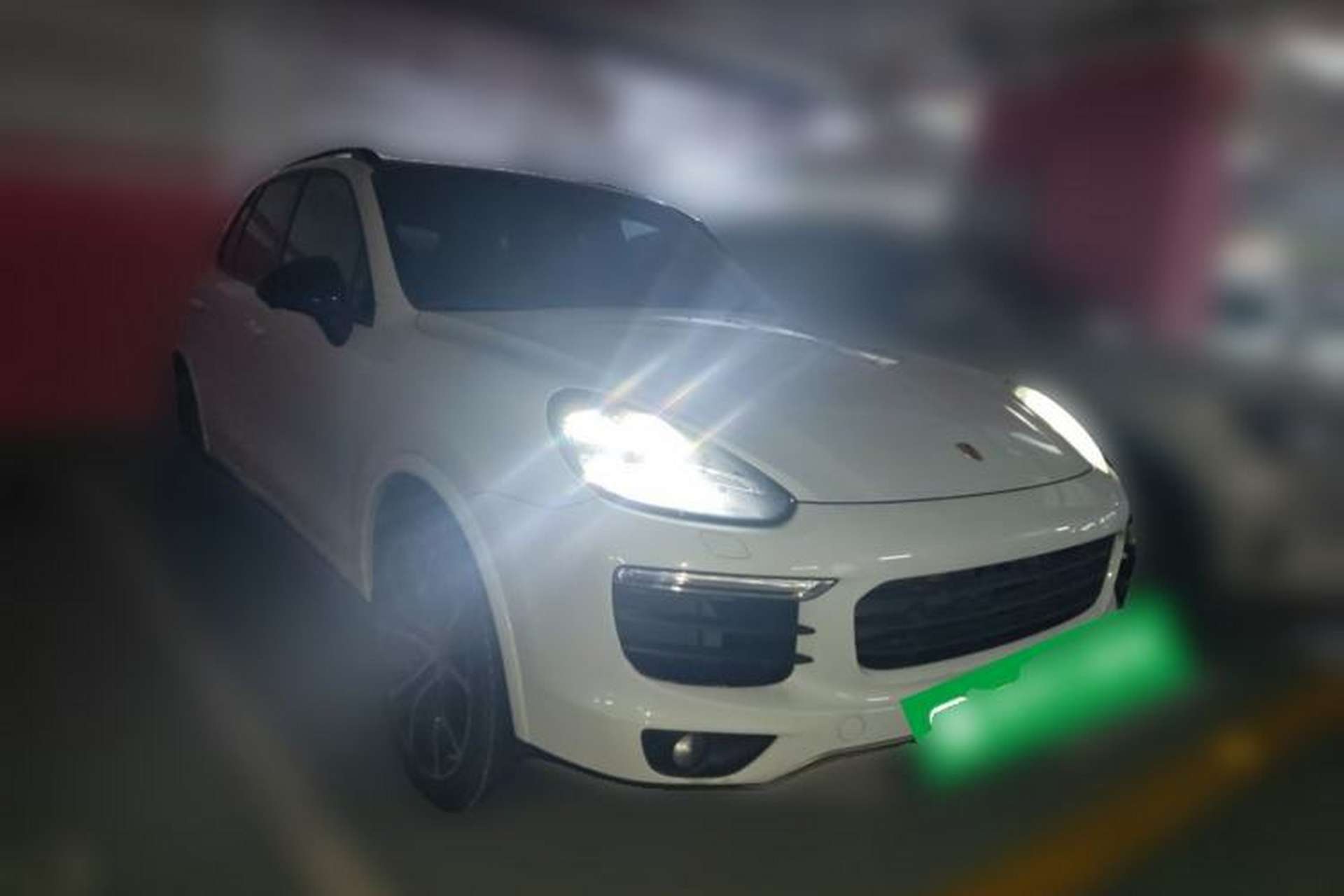 Used Porsche Cayenne 2016 Cayenne Platinum Edition 3.0T Front Right 45 Deg