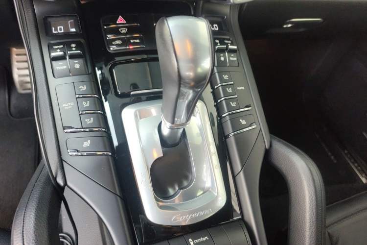Used Porsche Cayenne 2016 Cayenne 3.0T Gear Lever