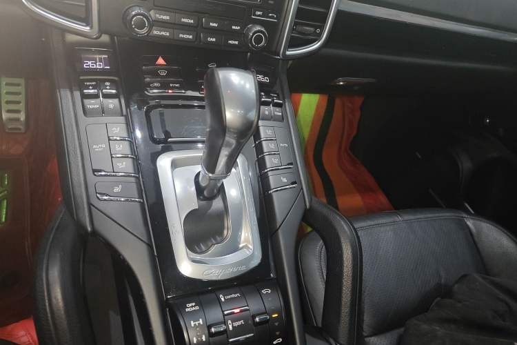 Used Porsche Cayenne 2016 Cayenne 3.0T Gear Lever