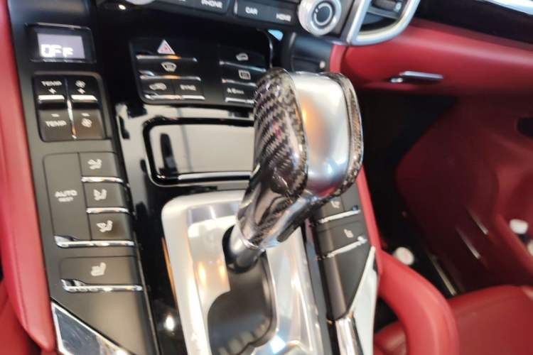 Used Porsche Cayenne 2016 Cayenne Platinum Edition 3.0T Gear Lever