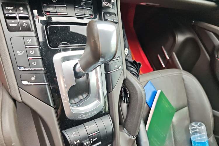 Used Porsche Cayenne 2016 Cayenne 3.0T Gear Lever