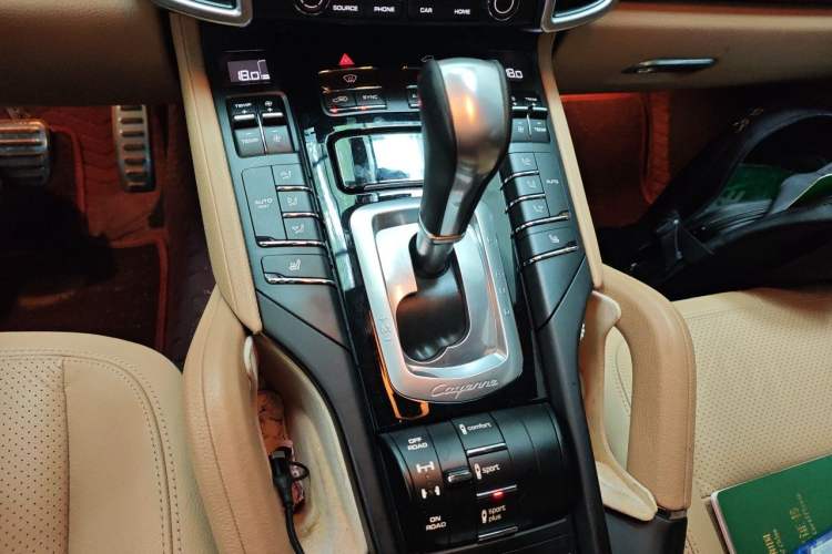 Used Porsche Cayenne 2016 Cayenne 3.0T Gear Lever
