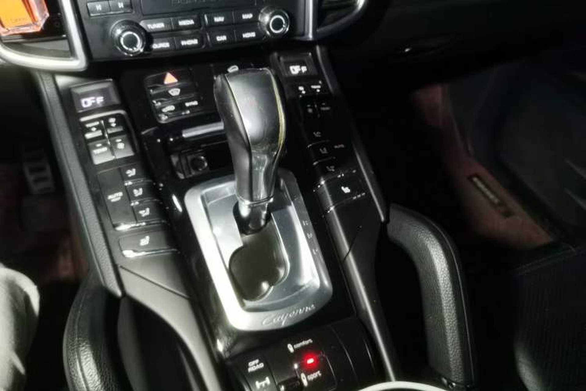 Used Porsche Cayenne 2016 Cayenne 3.0T Gear Lever