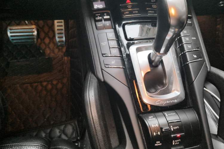 Used Porsche Cayenne 2016 Cayenne 3.0T Gear Lever