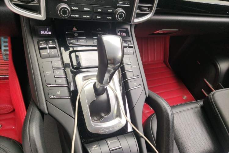 Used Porsche Cayenne 2016 Cayenne 3.0T Gear Lever