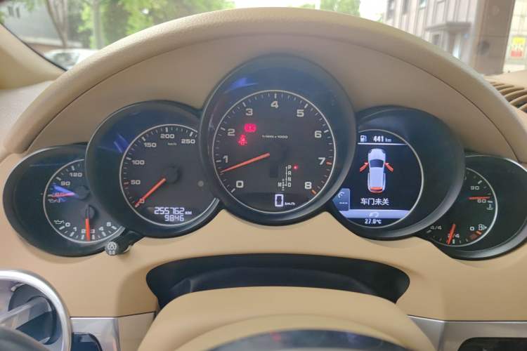 Used Porsche Cayenne 2016 Cayenne Platinum Edition 3.0T Instrument Cluster