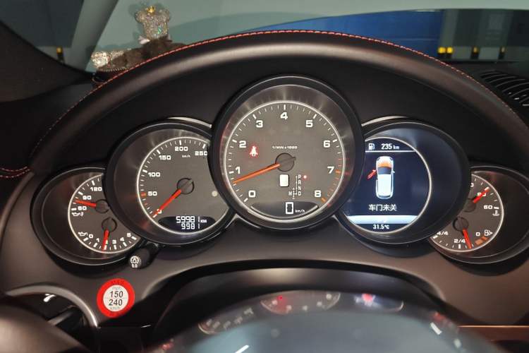 Used Porsche Cayenne 2016 Cayenne 3.0T Instrument Cluster
