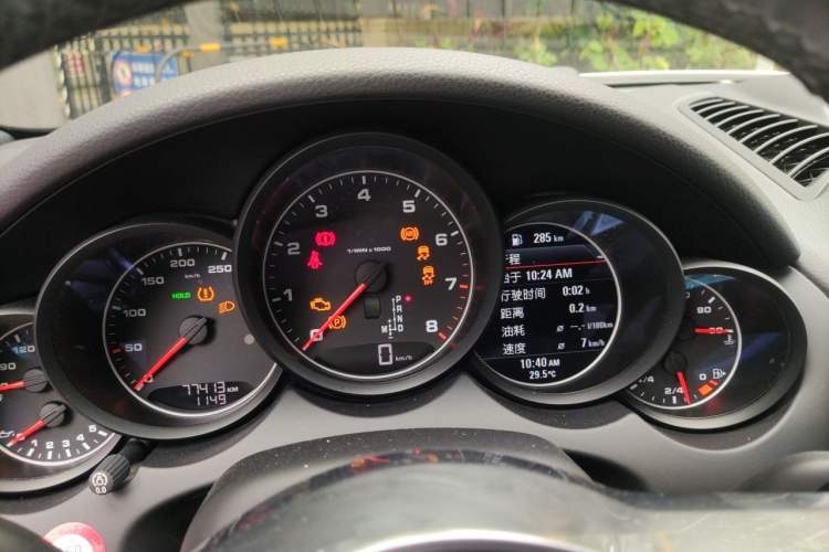 Used Porsche Cayenne 2016 Cayenne 3.0T Instrument Cluster
