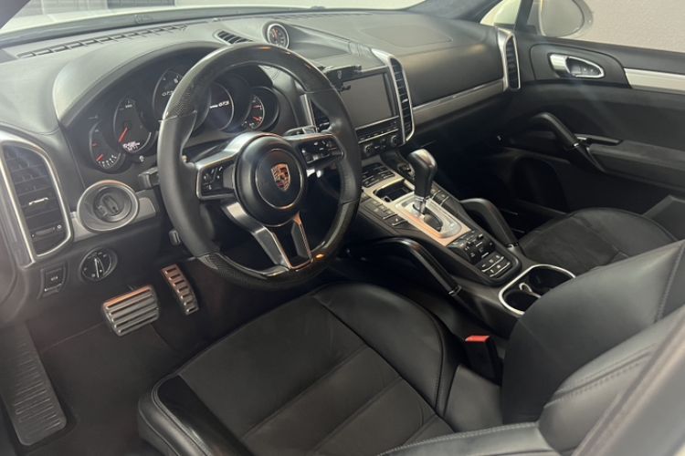 Used Porsche Cayenne 2016 Cayenne GTS 3.6T Interior 1
