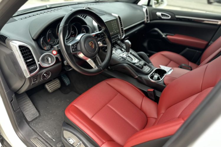 Used Porsche Cayenne 2016 Cayenne 3.0T Interior 2