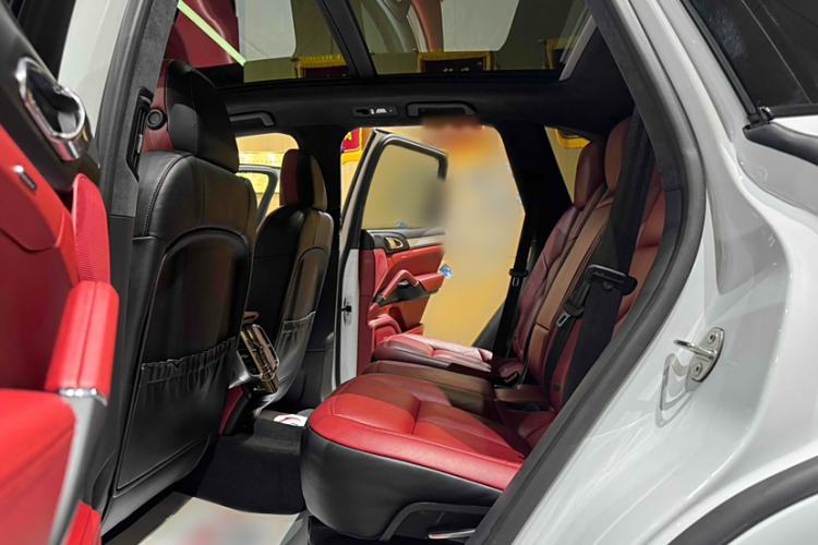 Used Porsche Cayenne 2016 Cayenne GTS 3.6T Interior 2