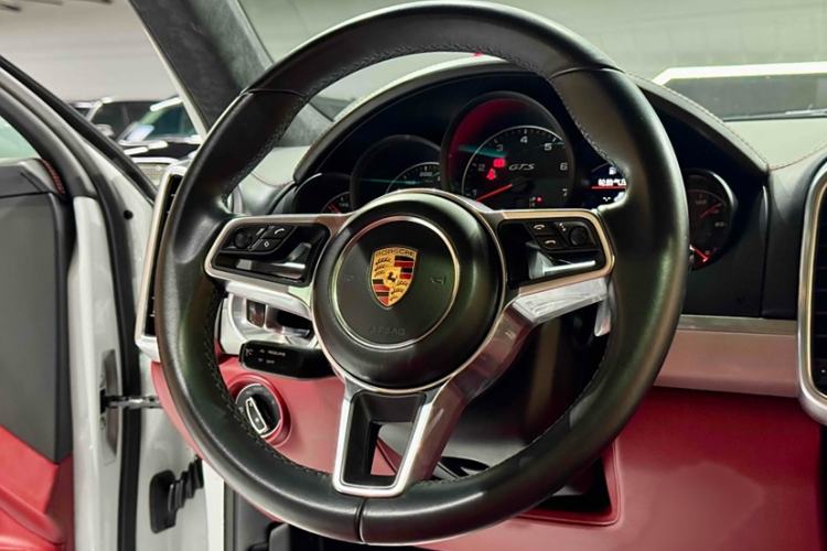 Used Porsche Cayenne 2016 Cayenne GTS 3.6T Interior 7