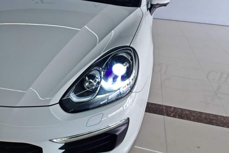 Used Porsche Cayenne 2016 Cayenne 3.0T Left Front Headlight