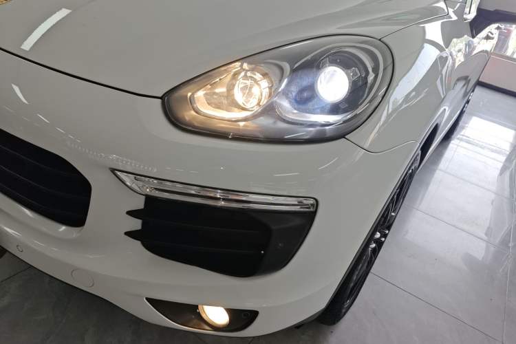 Used Porsche Cayenne 2016 Cayenne 3.0T Left Front Headlight