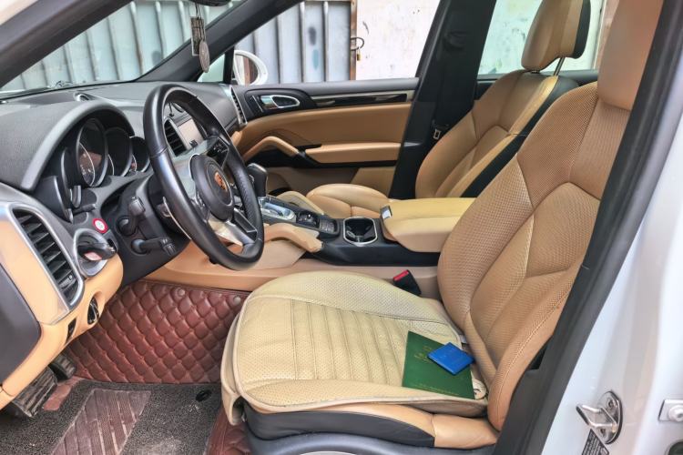 Used Porsche Cayenne  Left Front Seat
