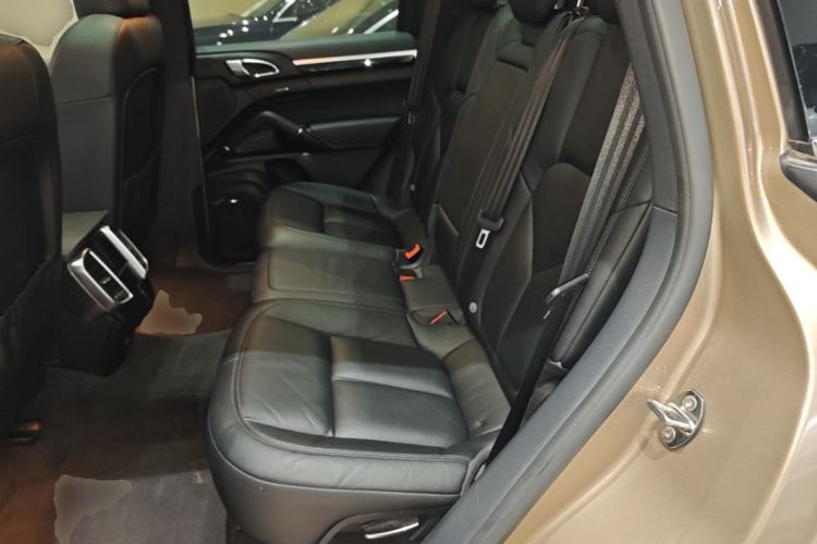 Used Porsche Cayenne 2016 Cayenne 3.0T Left Rear Seat