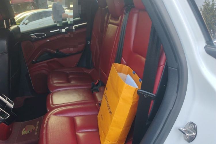 Used Porsche Cayenne 2016 Cayenne 3.0T Left Rear Seat